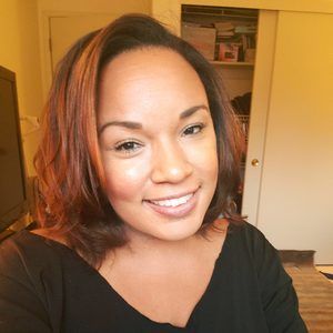 Meet your Posher, Leonora